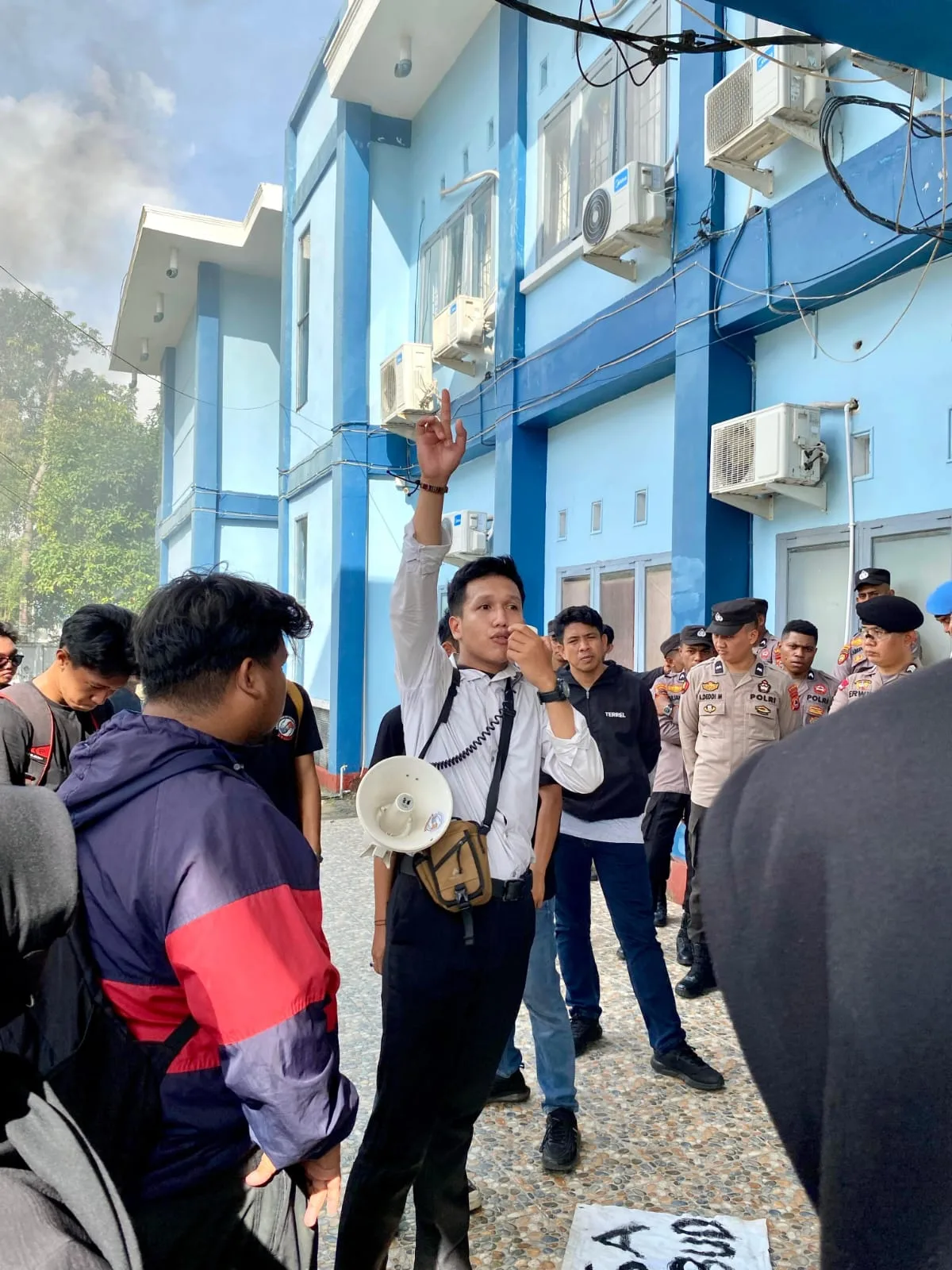 Foshil Mengecam Pembangunan Koperasi Merah Putih di Taman Firdaus Pinrang  Supalamedia