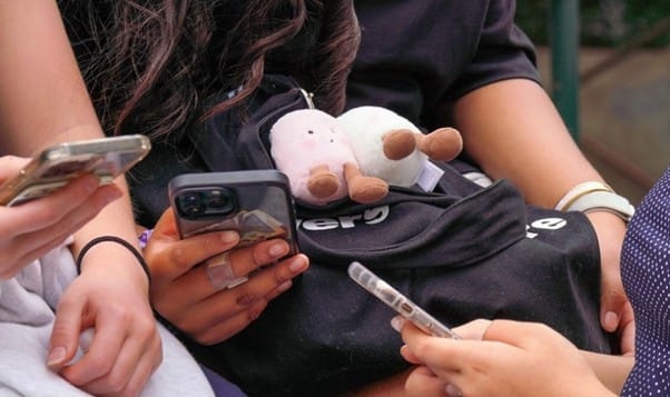 Larangan Anak Main Media Sosial Disiapkan untuk Lindungi Generasi Muda