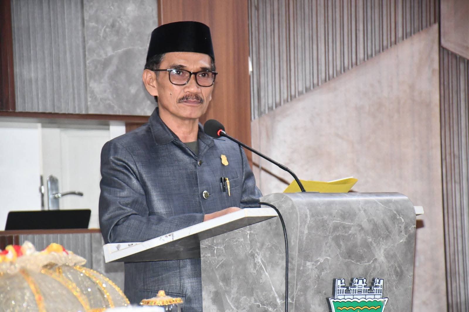 Disepakati KUPA-PPAS Perubahan 2026, Pendapatan Diproyeksikan Rp1,29 Triliun 1 Disepakati KUPA-PPAS Perubahan 2026, Pendapatan Diproyeksikan Rp1,29 Triliun Supalamedia