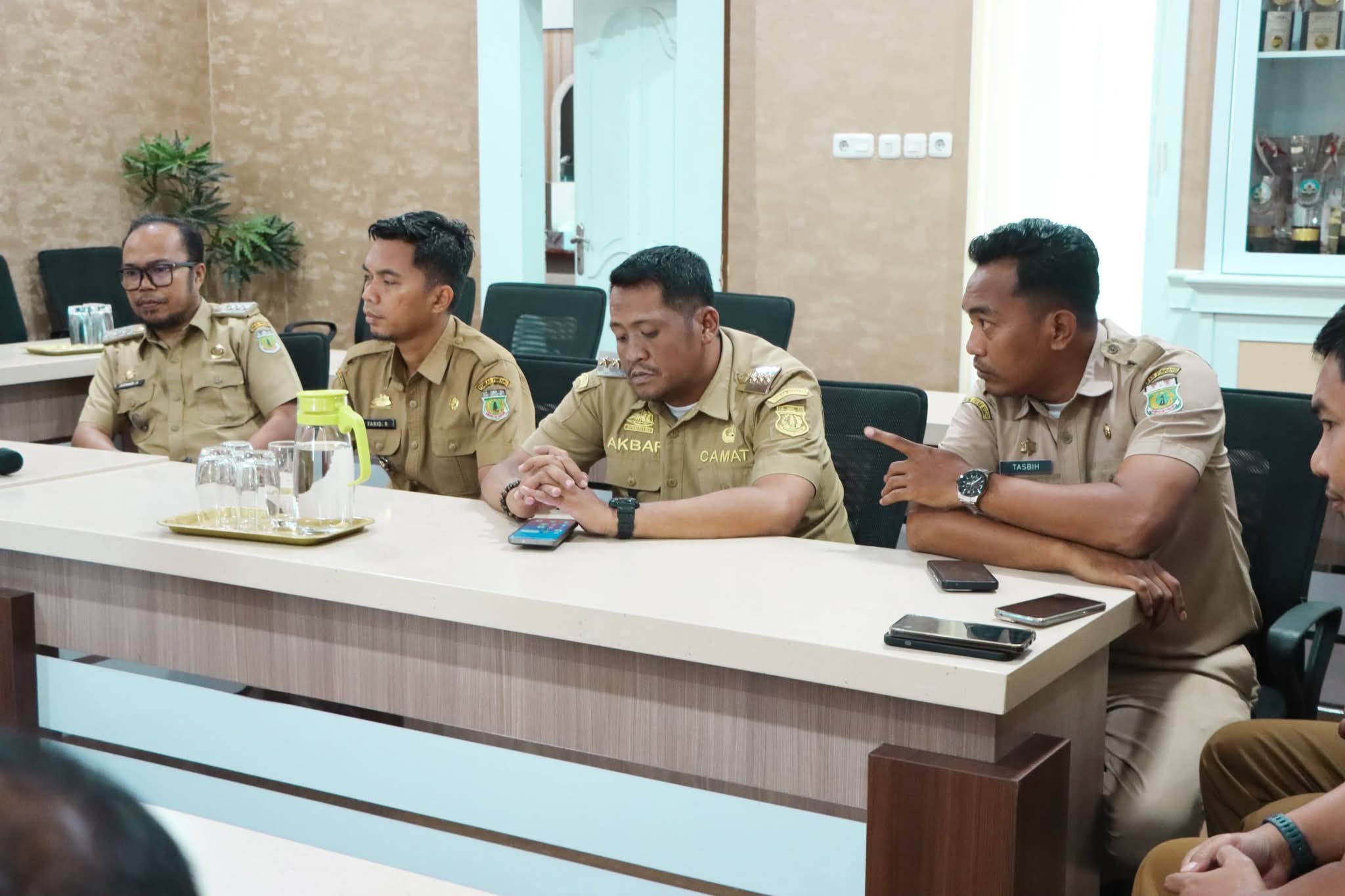 Cari Solusi Konkret Dampak Kemarau dan Kelangkaan BBM, Bupati Kumpulan Para Camat Supalamedia